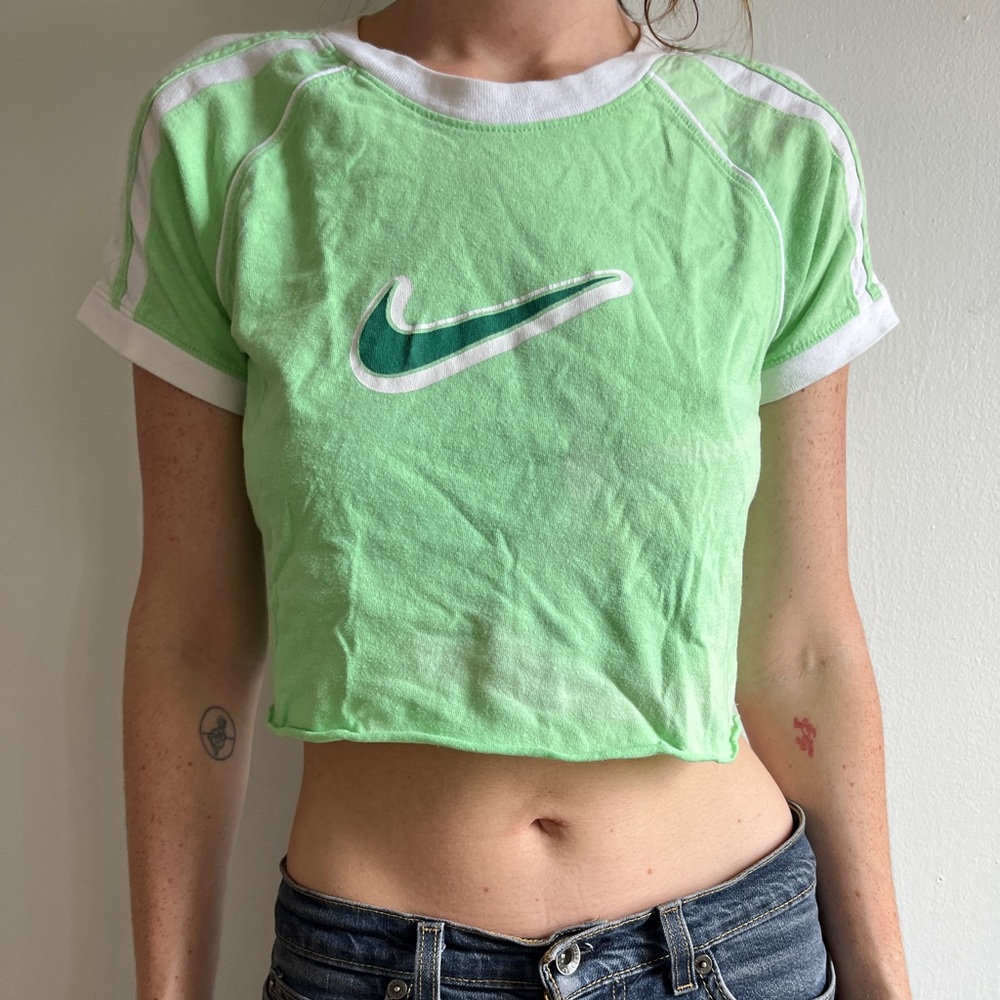 VTG Nike Light Lime Green Cropped T-Shirt